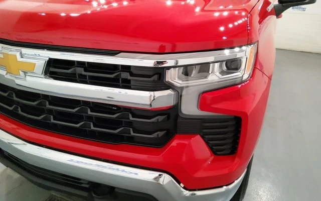 2022 Chevrolet Silverado 1500 LT - Photo 6