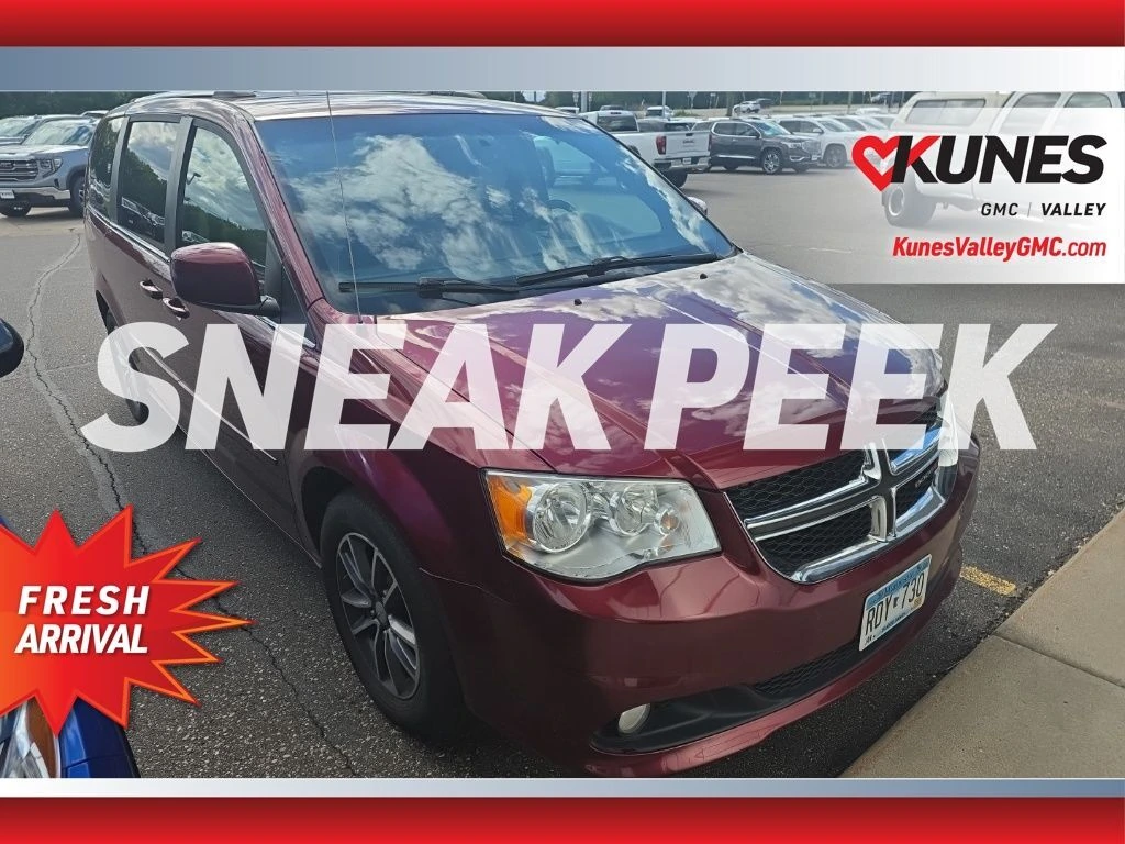 2017 Dodge Grand Caravan SXT's photo