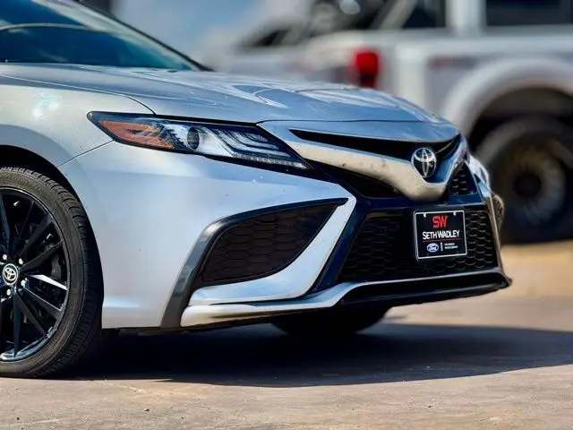 2021 Toyota Camry XSE photo 8