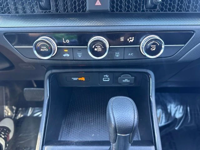 2024 Honda CR-V LX - Photo 18