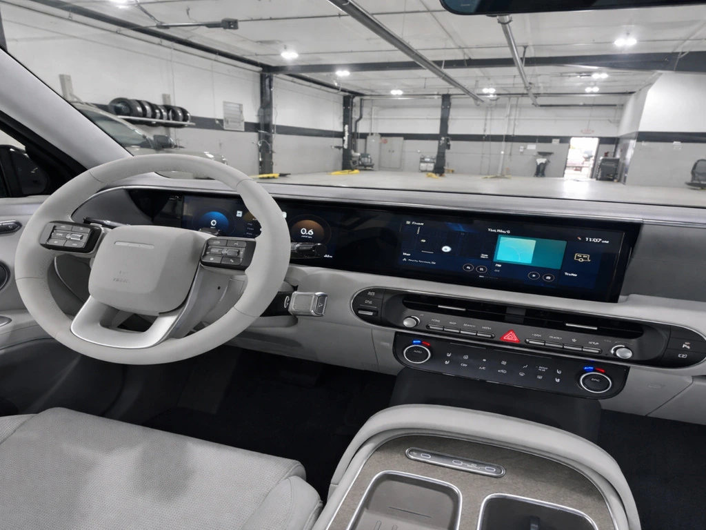 2026 Hyundai Palisade Limited - Photo 11