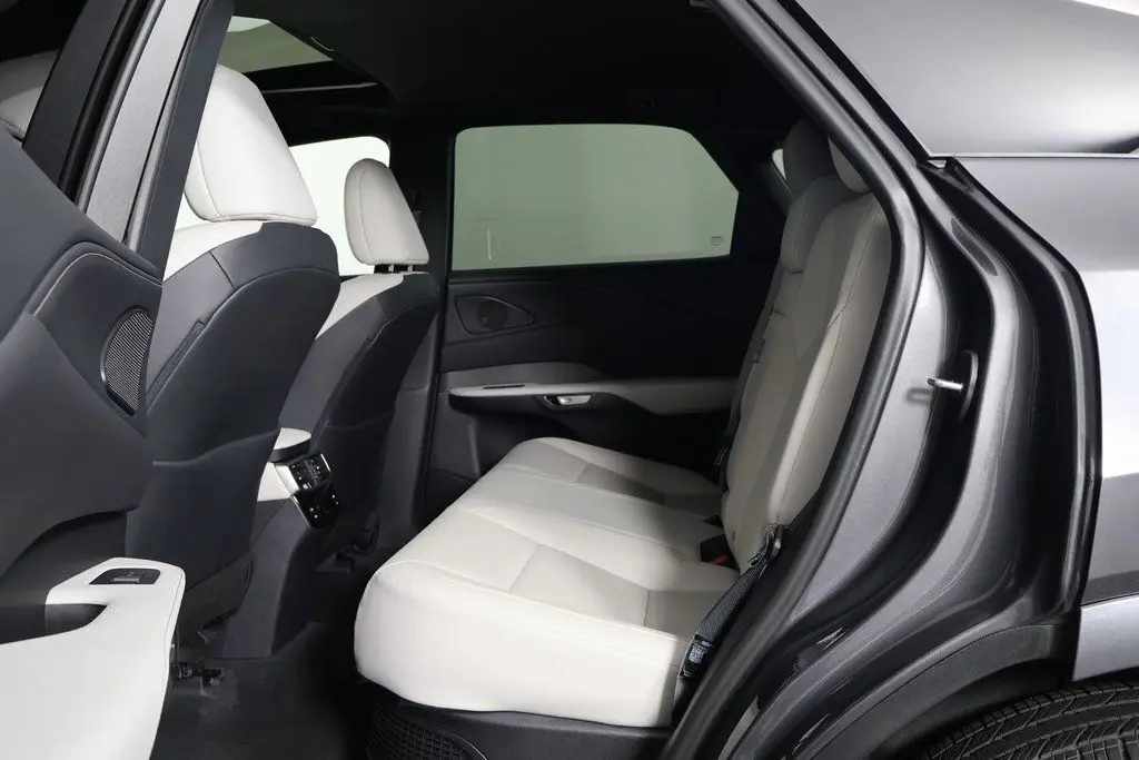 2025 Lexus RX 350h Premium photo 9