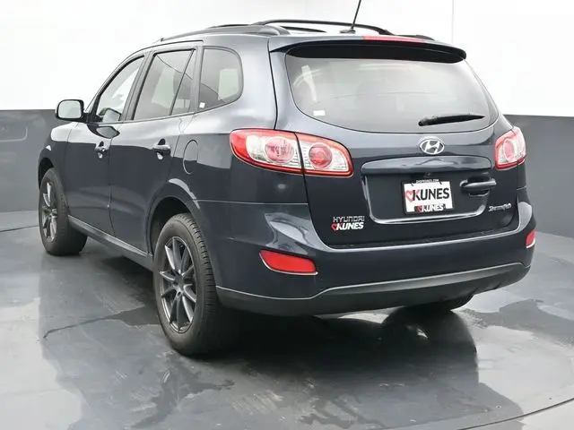 2010 Hyundai Santa Fe SE photo 2