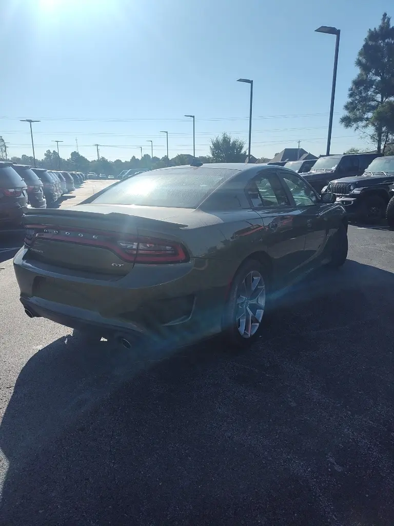 2020 Dodge Charger GT photo 6