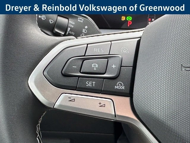2026 Volkswagen Tiguan SE - Photo 14