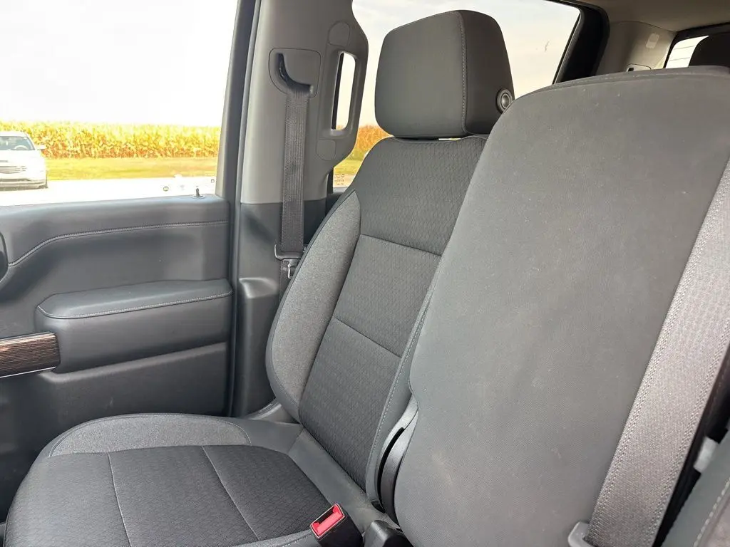 2020 Gmc Sierra SLE photo 31
