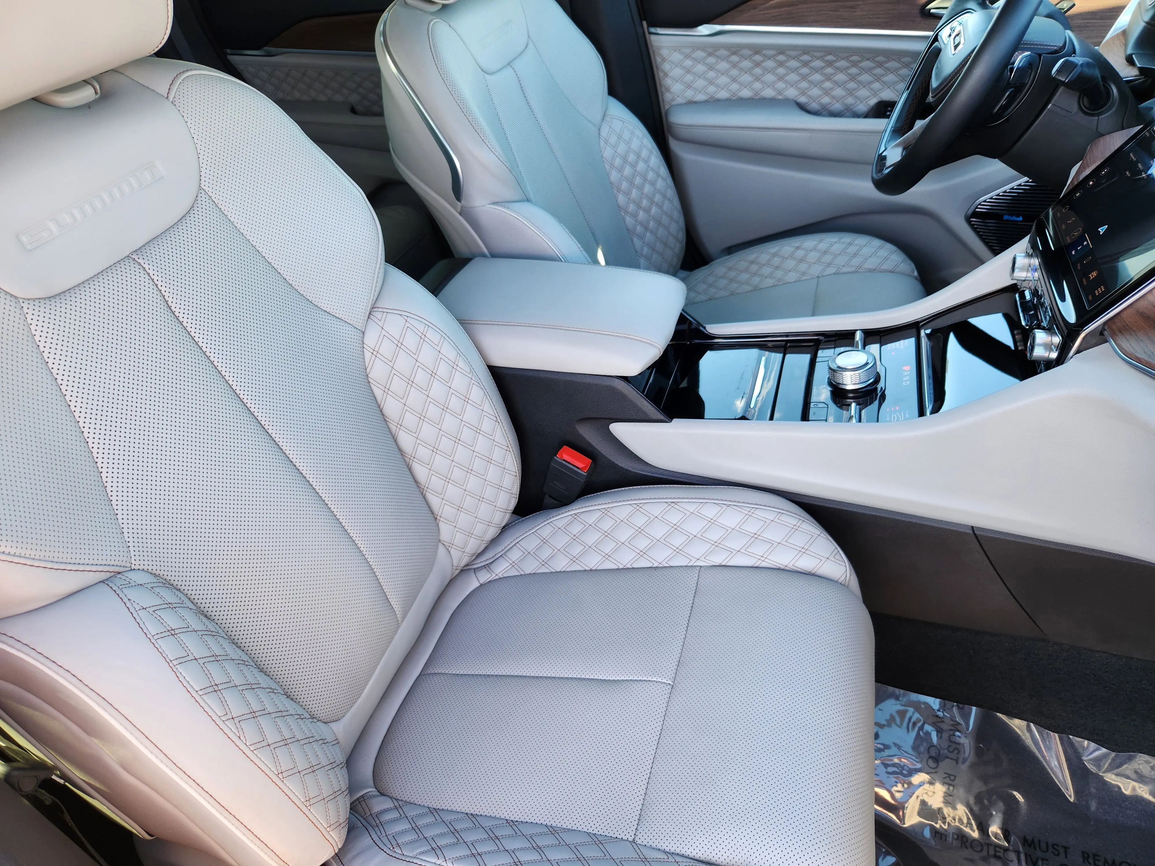 2022 Jeep Grand Cherokee Summit photo 12