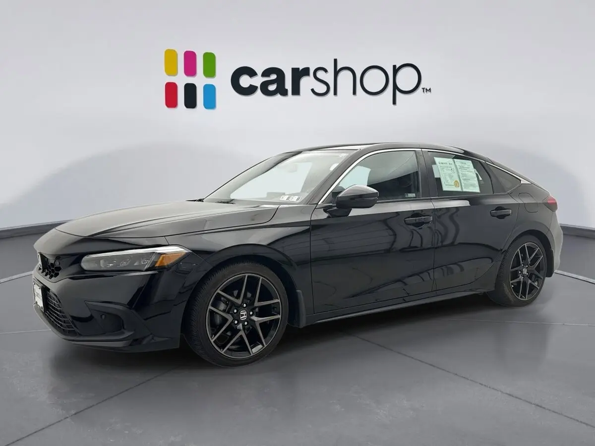 2022 Honda Civic Hatchback Sport Touring's photo