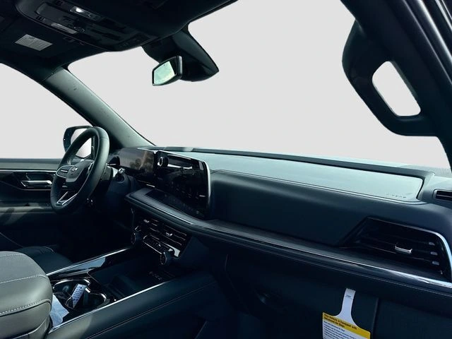 2025 Chevrolet Suburban Premier - Photo 43