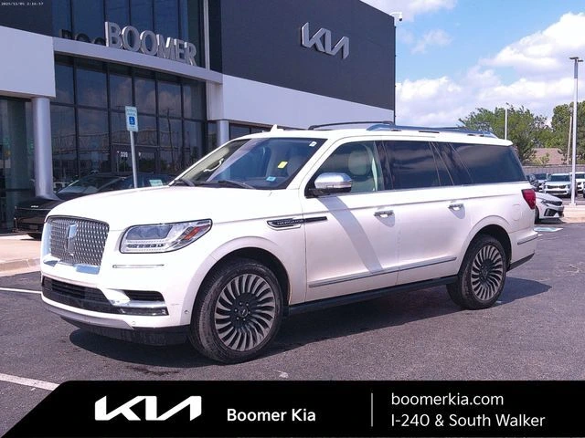 2018 Lincoln Navigator L Black Label 4WD's photo