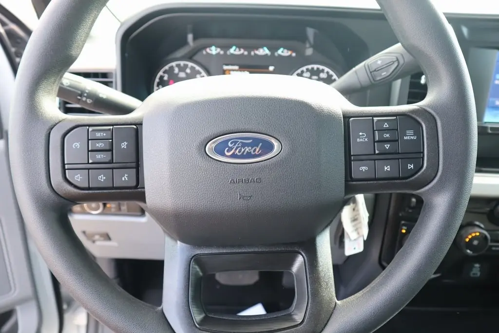 2026 Ford F-250 photo 3