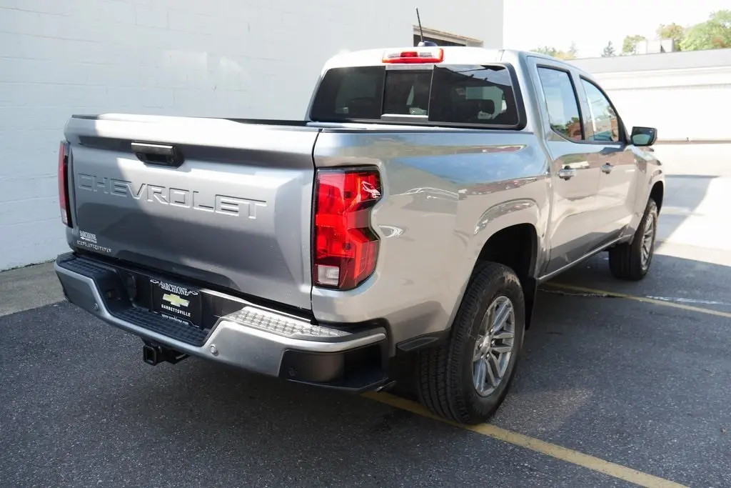 2026 Chevrolet Colorado LT photo 7