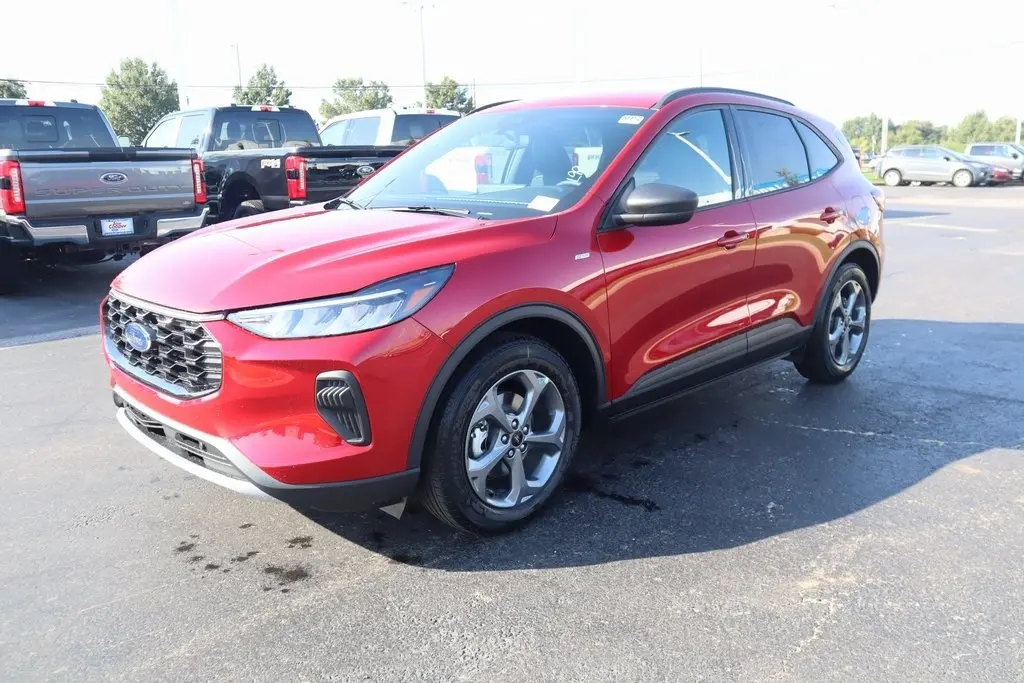 2026 Ford Escape ST-Line photo 10