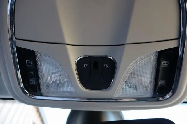 2019 Jeep Cherokee Limited photo 26
