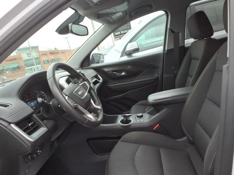 2023 GMC Terrain SLE - Photo 18