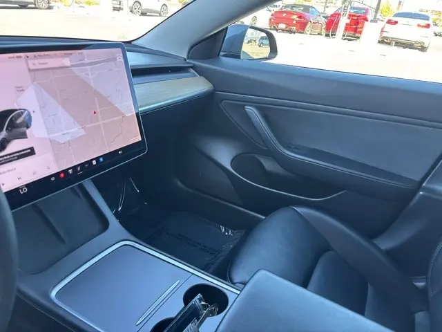 2021 Tesla Model 3 Performance photo 21