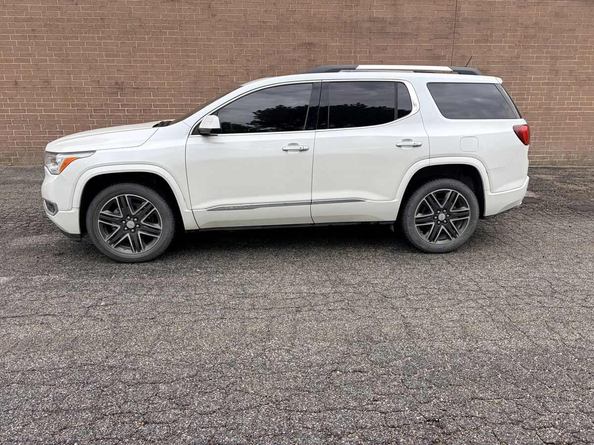 Used 2017 GMC Acadia Denali with VIN 1GKKNPLS1HZ305177 for sale in Kansas City