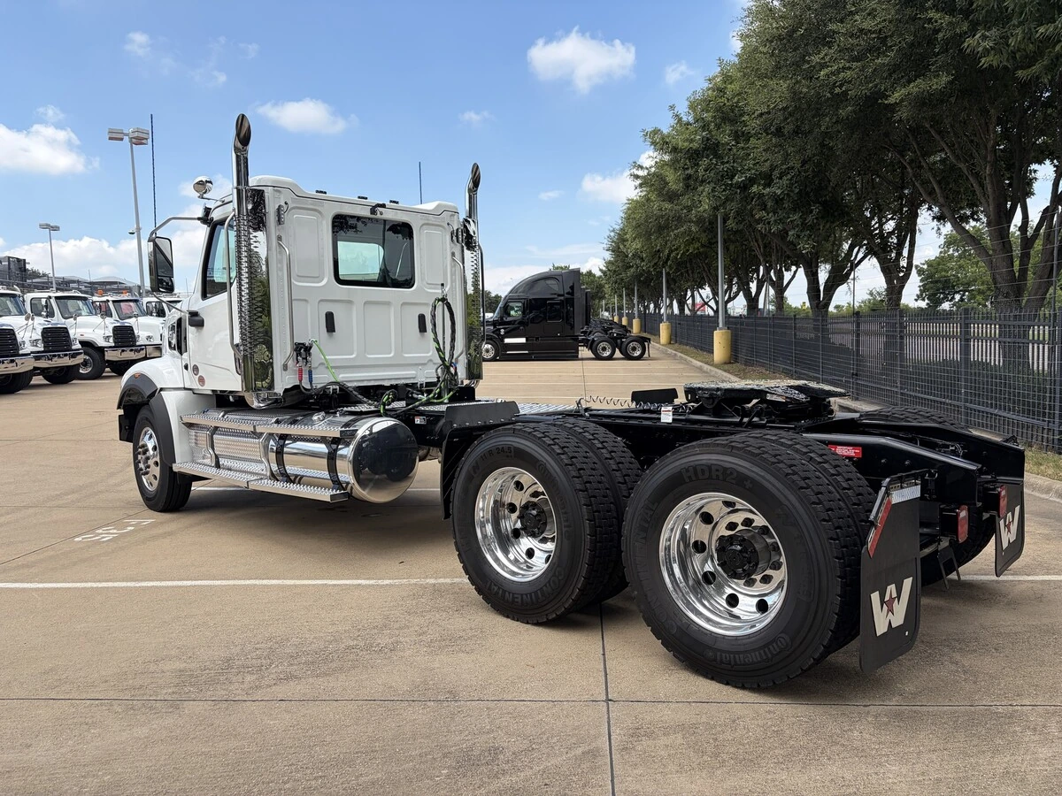 2027 Western Star 49X — photo 3