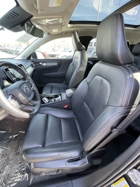 2024 Volvo - image 14