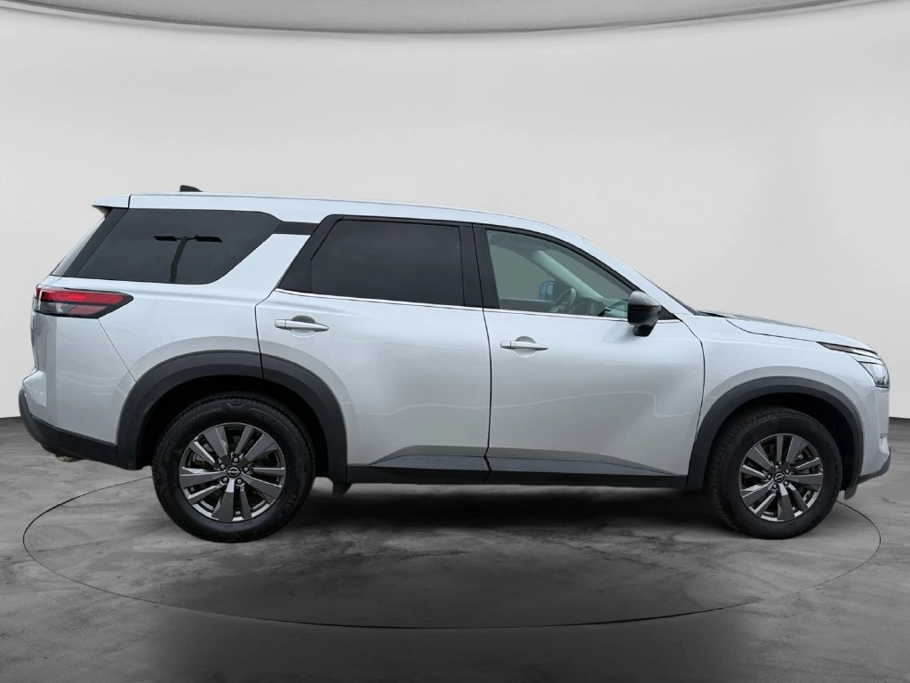 2024 Nissan Pathfinder S - Photo 11