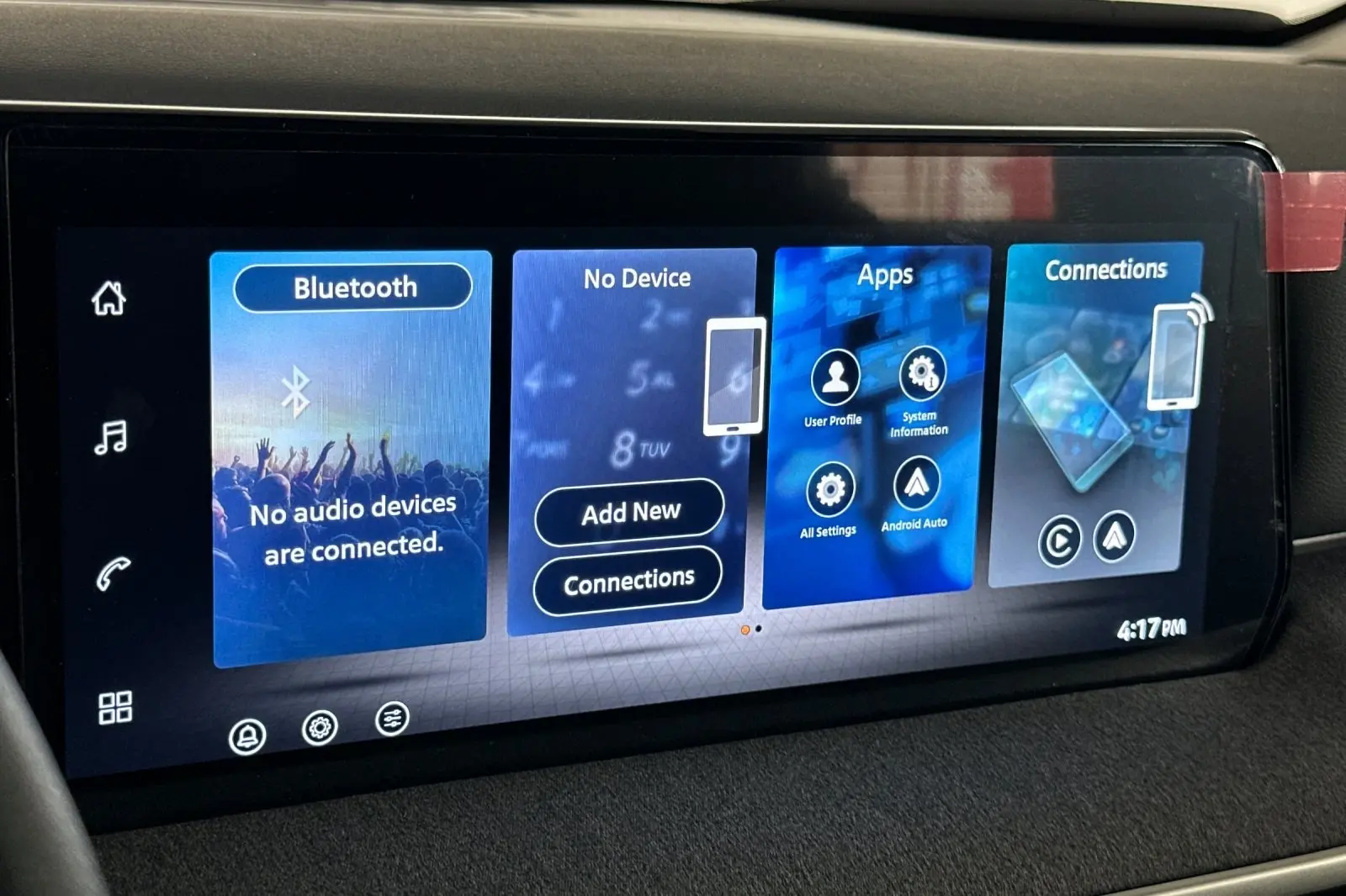 2026 Nissan Kicks SV photo 13