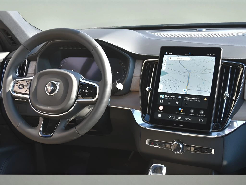 2026 Volvo - image 19