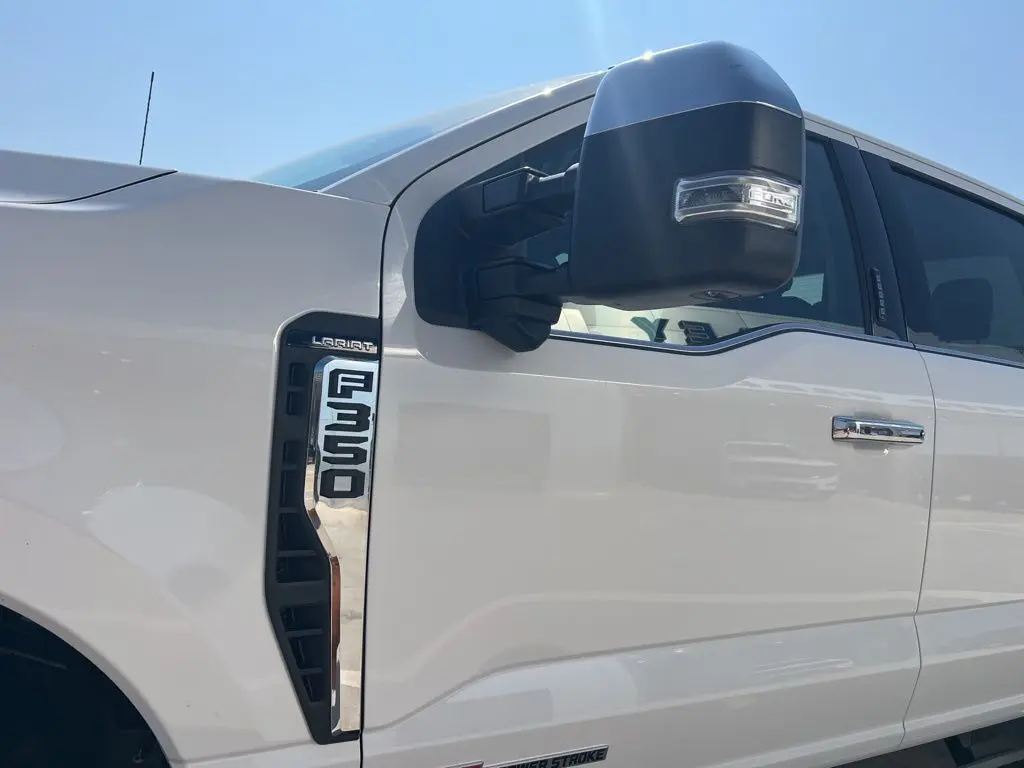 2026 Ford F-350 photo 11