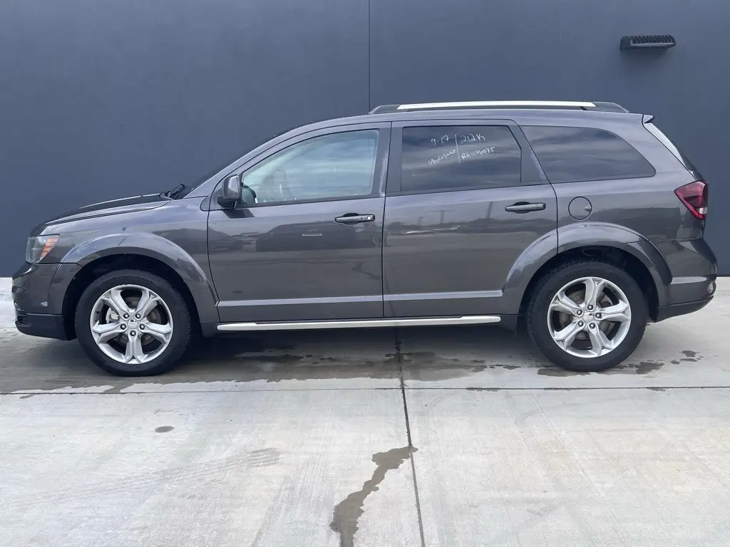 2017 Dodge Journey Crossroad photo 2