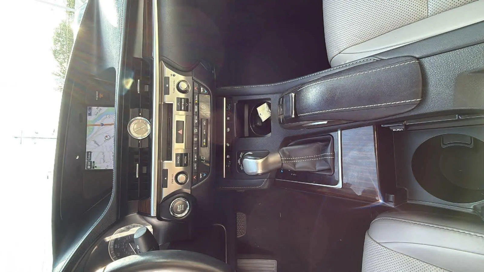 2016 Lexus ES 350 photo 15