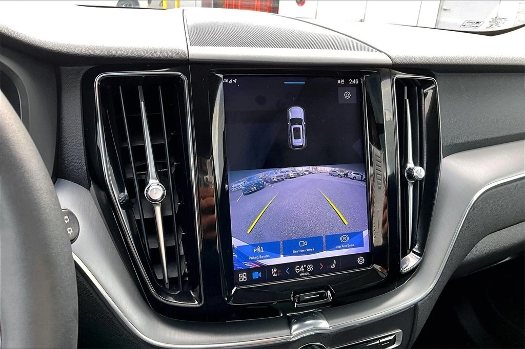 2023 Volvo - image 13