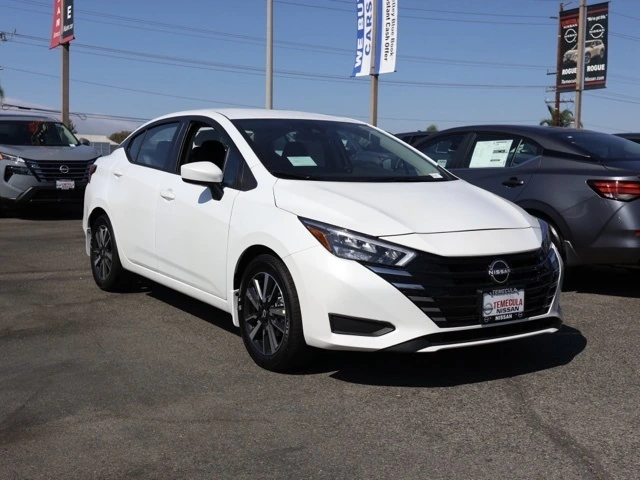 2025 Nissan Versa SV's photo