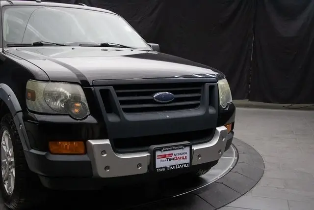 2008 Ford Explorer XLT photo 3