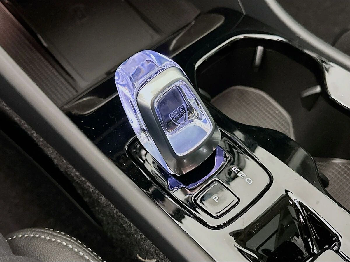 2026 Volvo XC40 Plus - Photo 28