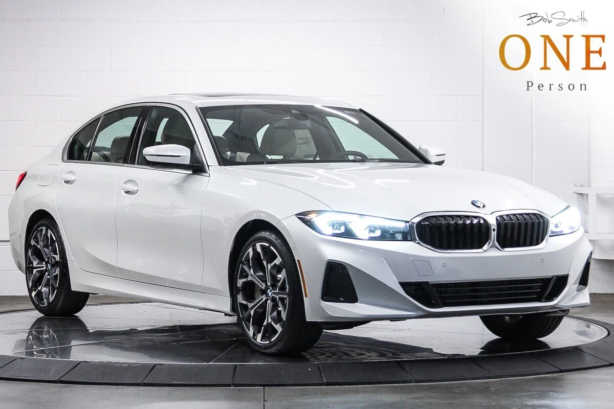 2026 BMW 3 Series 330i Sedan's photo