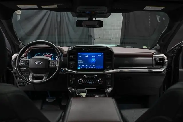 2022 Ford F-150 Lariat photo 18