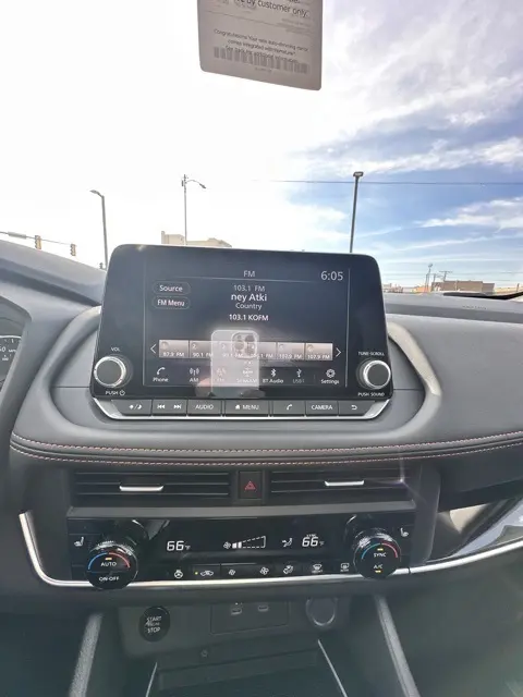 2026 Nissan Rogue SV photo 11