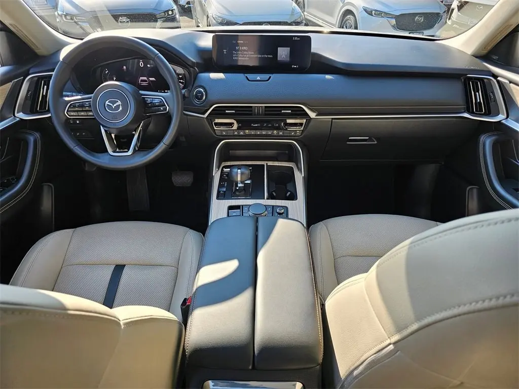 2024 Mazda CX-90 Plug-in Hybrid Premium photo 17
