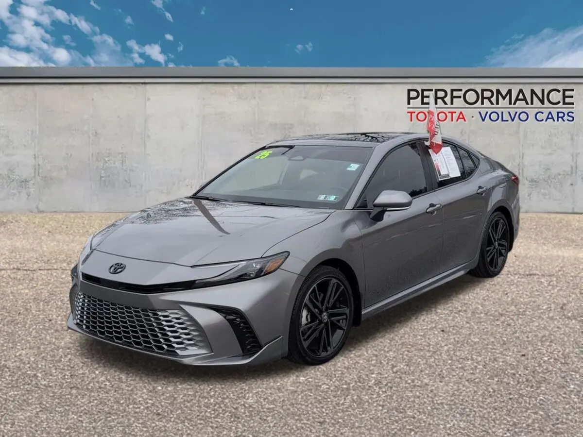 2025 Toyota Camry XSE's photo