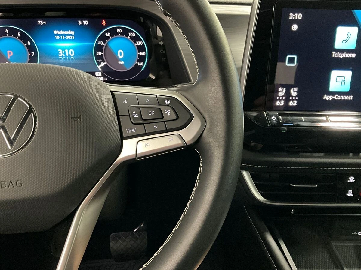 2024 Volkswagen Atlas Cross Sport SE w/Tech - Photo 20