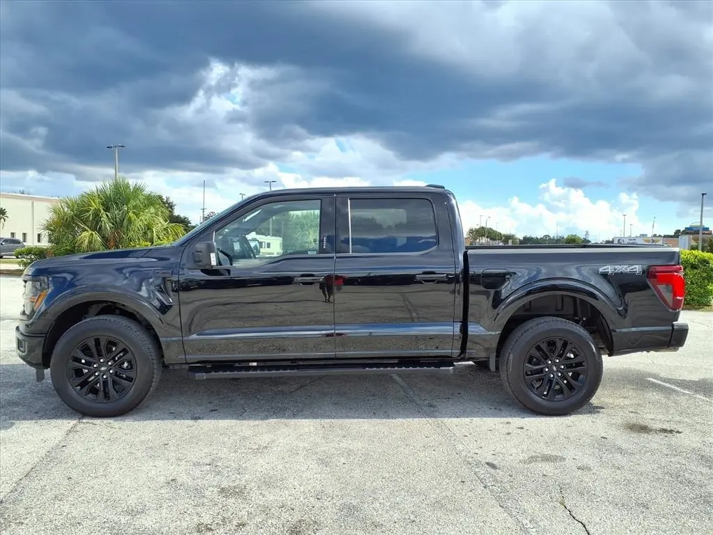 2024 Ford F-150 XLT photo 4
