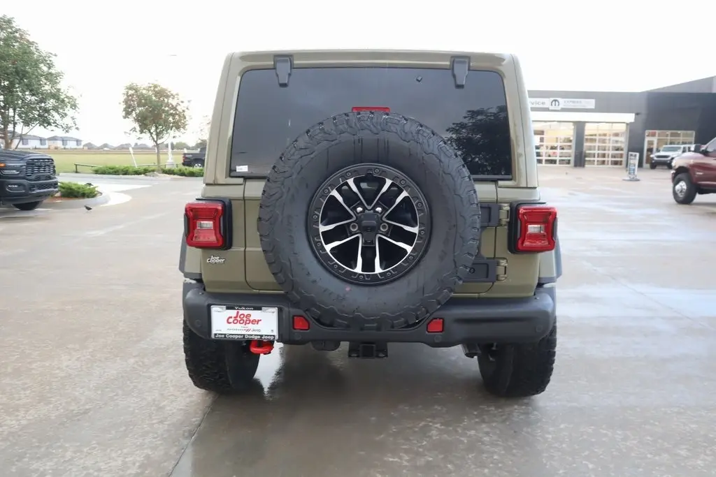 2025 Jeep Wrangler Rubicon X photo 21