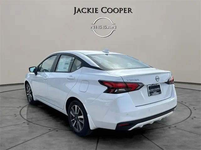 2025 Nissan Versa SV photo 3