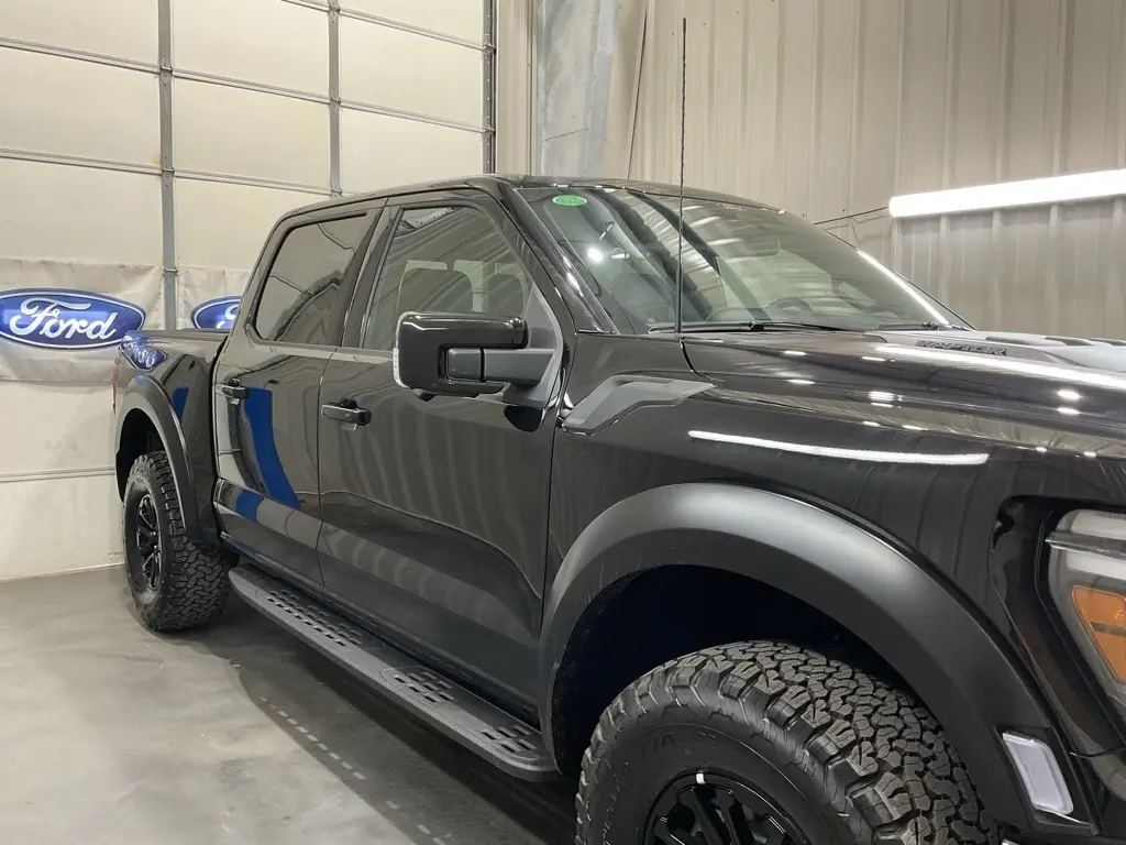 2025 Ford F-150 Raptor photo 4