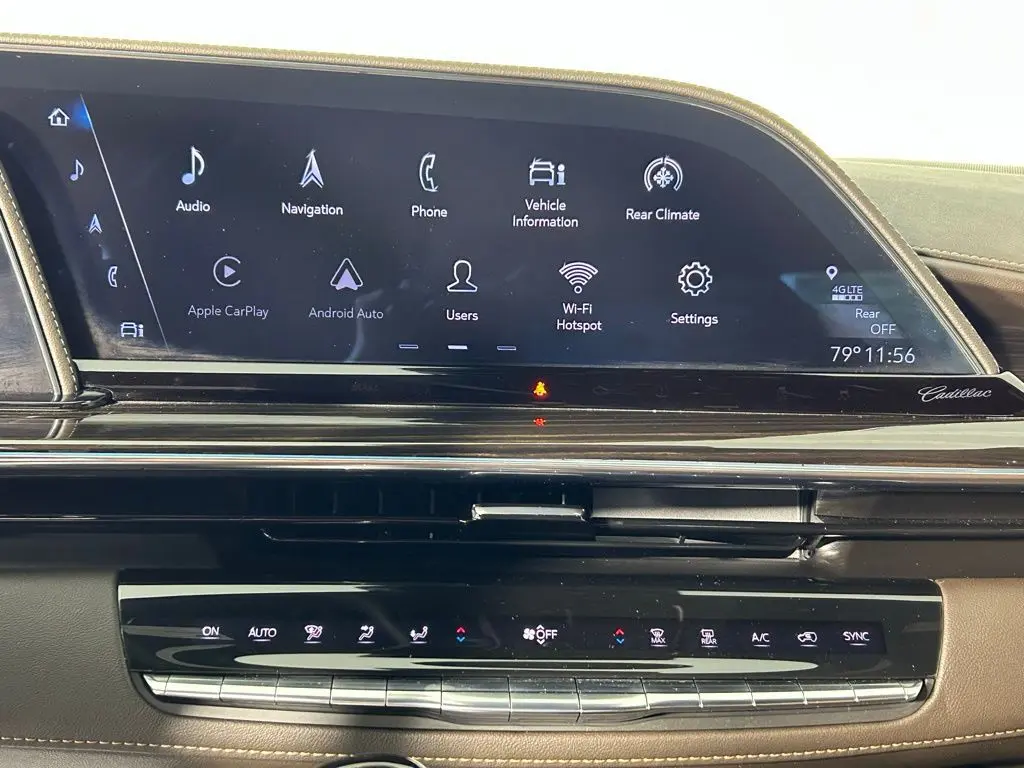 2022 Cadillac Escalade Premium Luxury photo 22