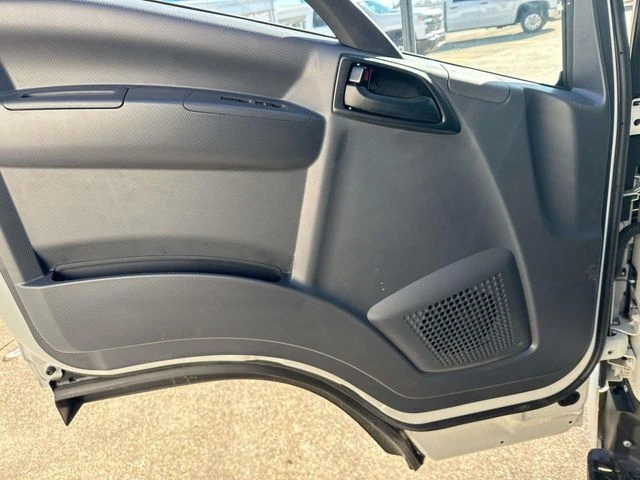 2025 Isuzu NPR - image 21