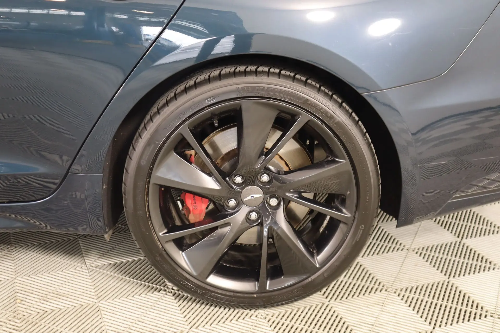 2023 Genesis G70 3.3T photo 17