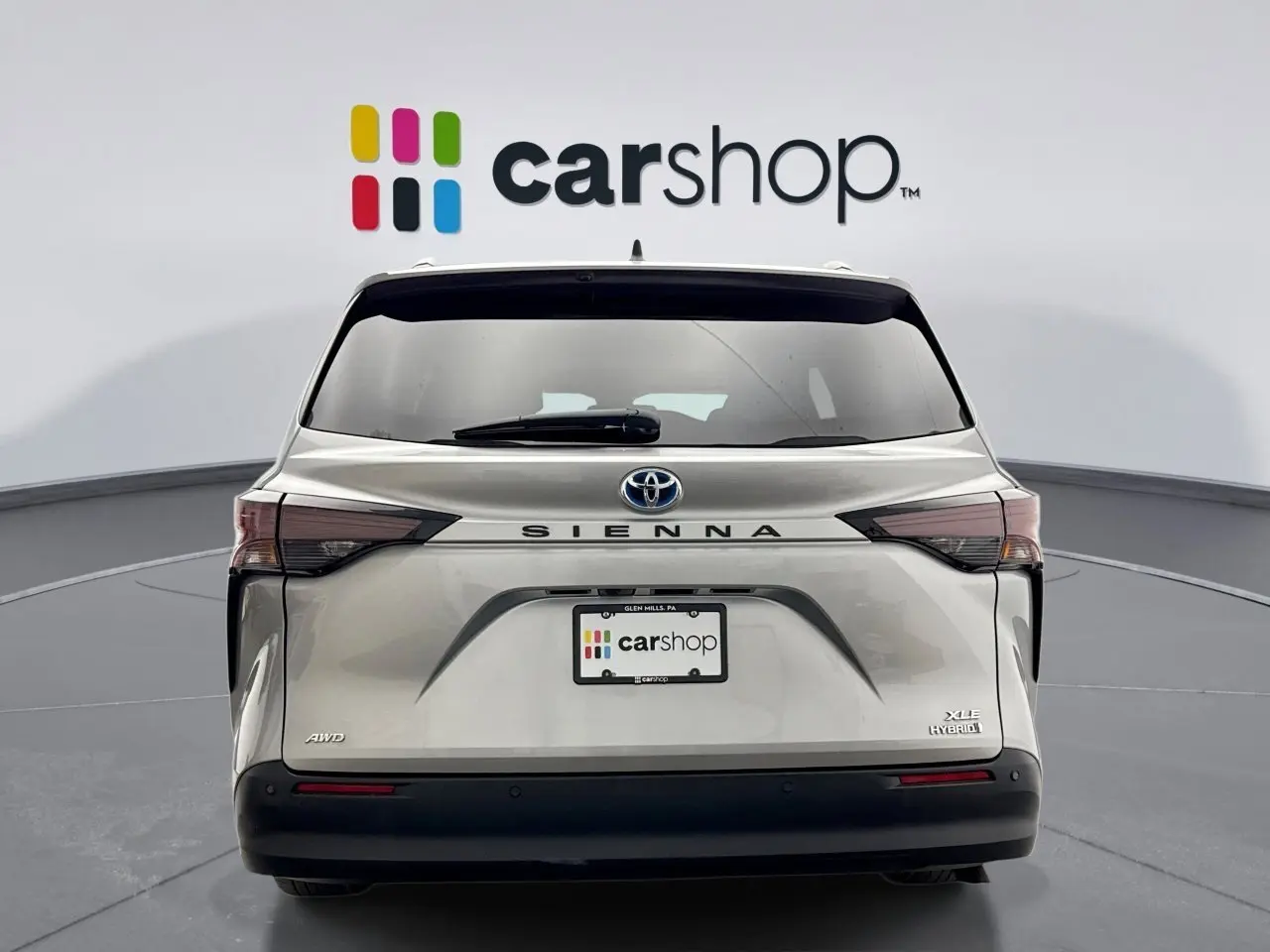 2023 Toyota Sienna XLE photo 4
