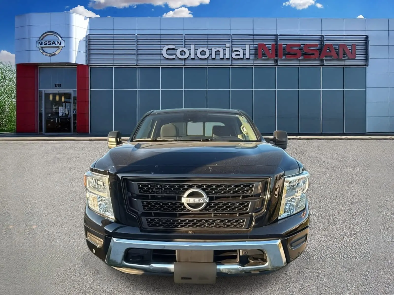 2024 Nissan Titan SV photo 5