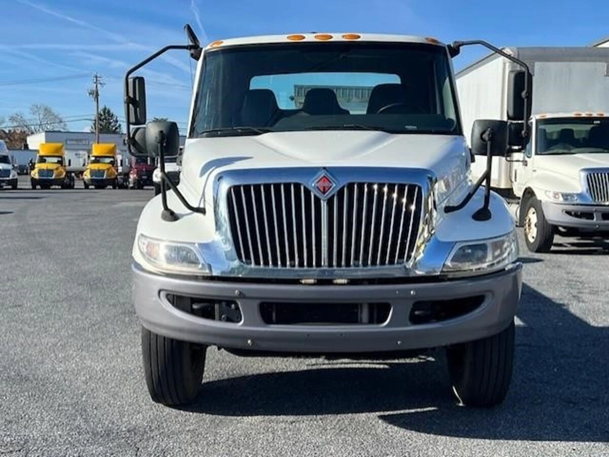 2021 International MV in Murray, KY — photo 3