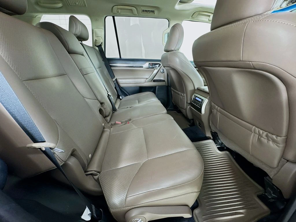 2020 Lexus GX LUXURY - Photo 34